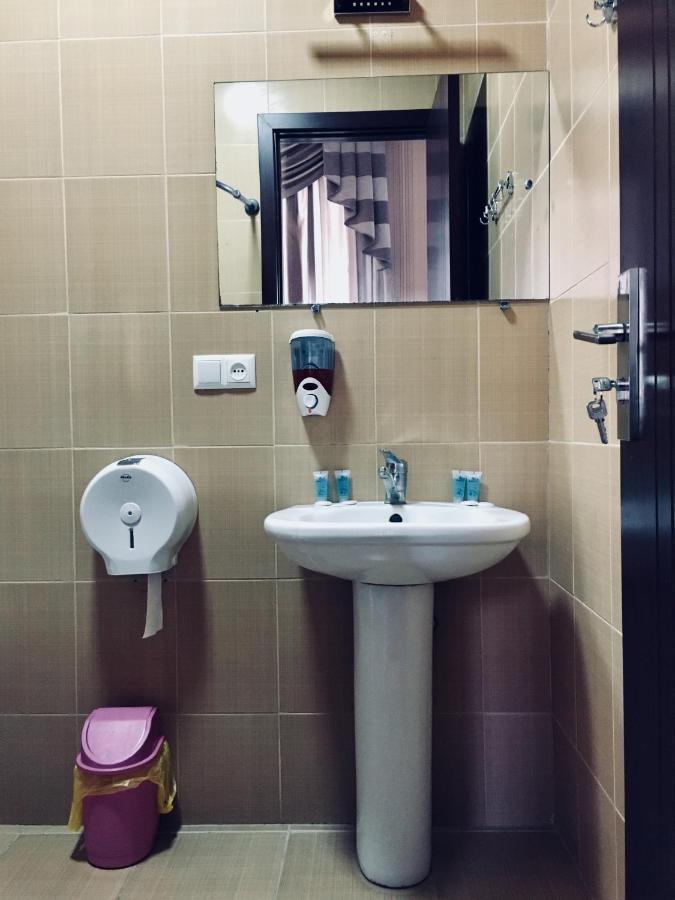 Hotel Nice Tiflis Dış mekan fotoğraf