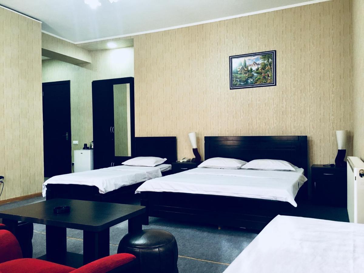 Hotel Nice Tiflis Dış mekan fotoğraf