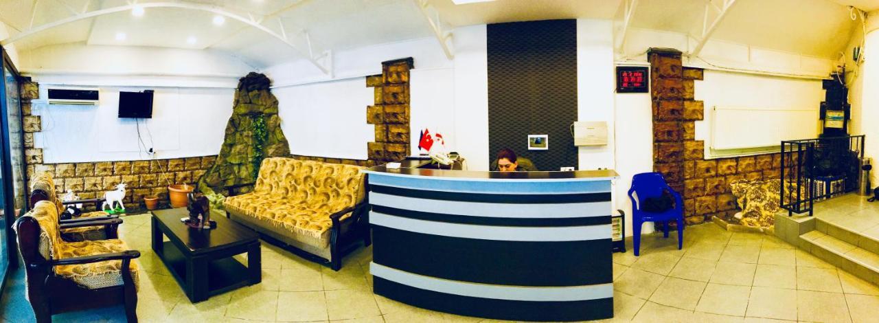 Hotel Nice Tiflis Dış mekan fotoğraf