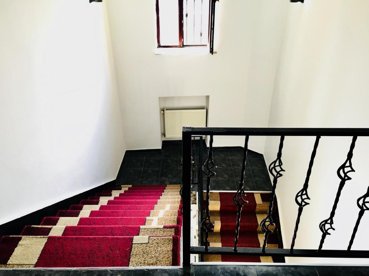 Hotel Nice Tiflis Dış mekan fotoğraf